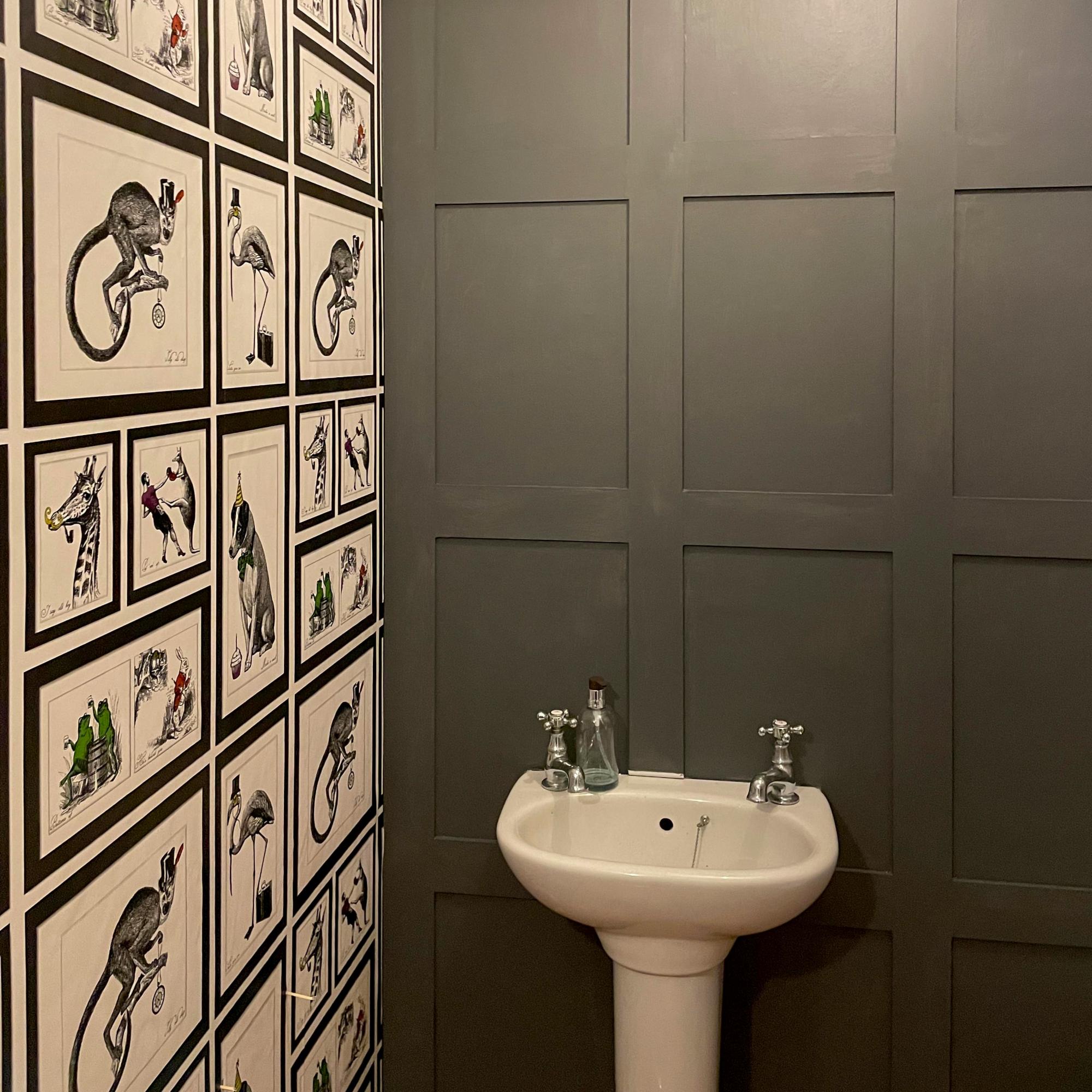 Bathroom wall panelling
