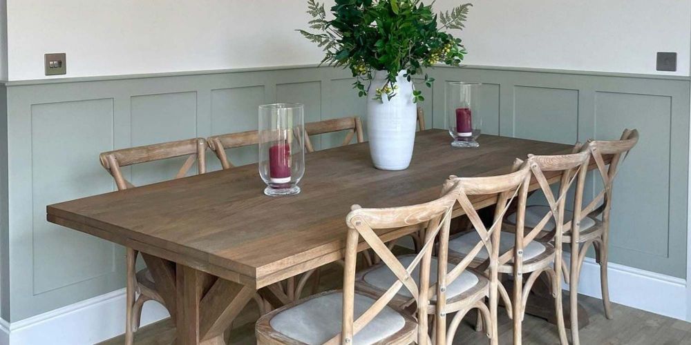 Wall panelling in dining room