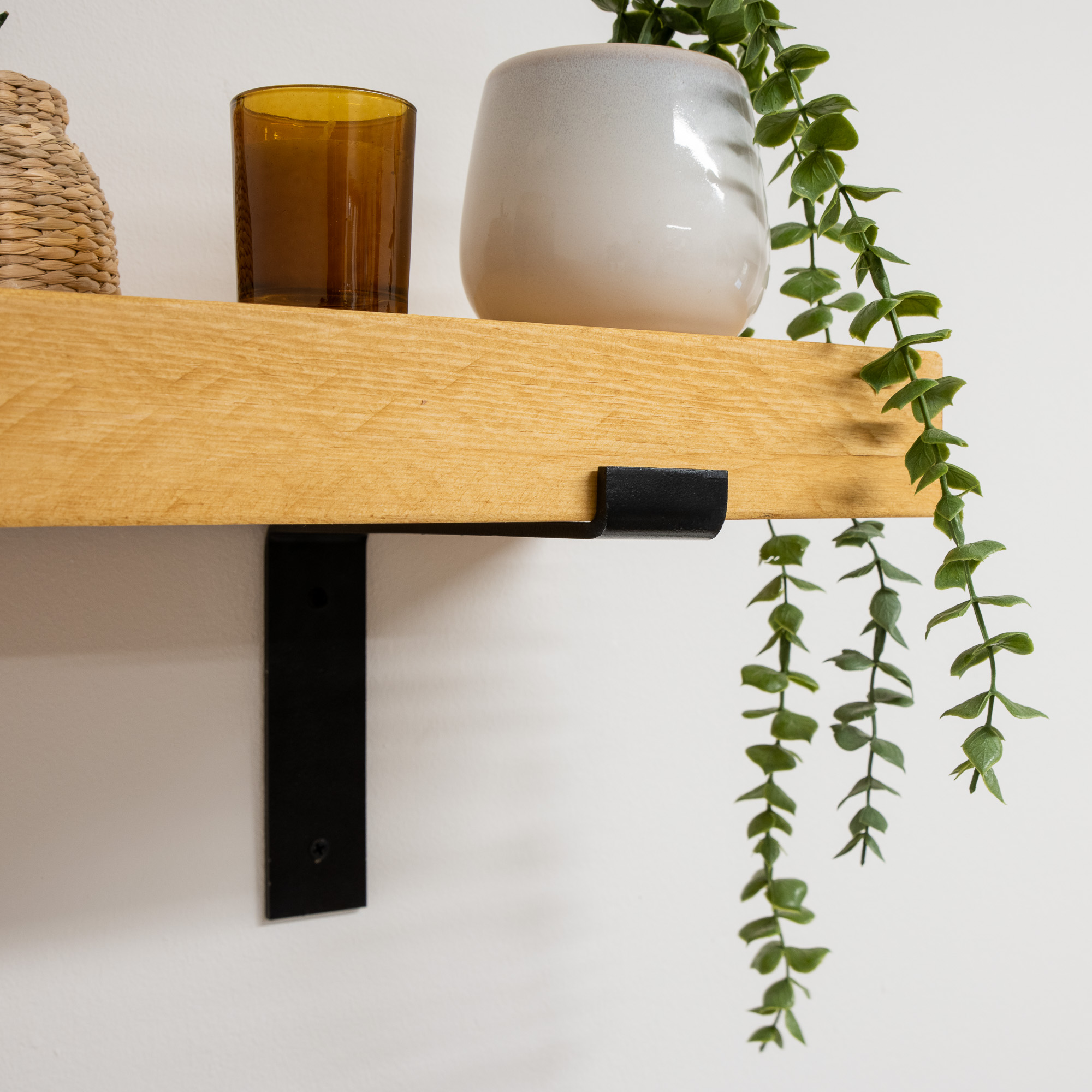 Lip Down Shelves