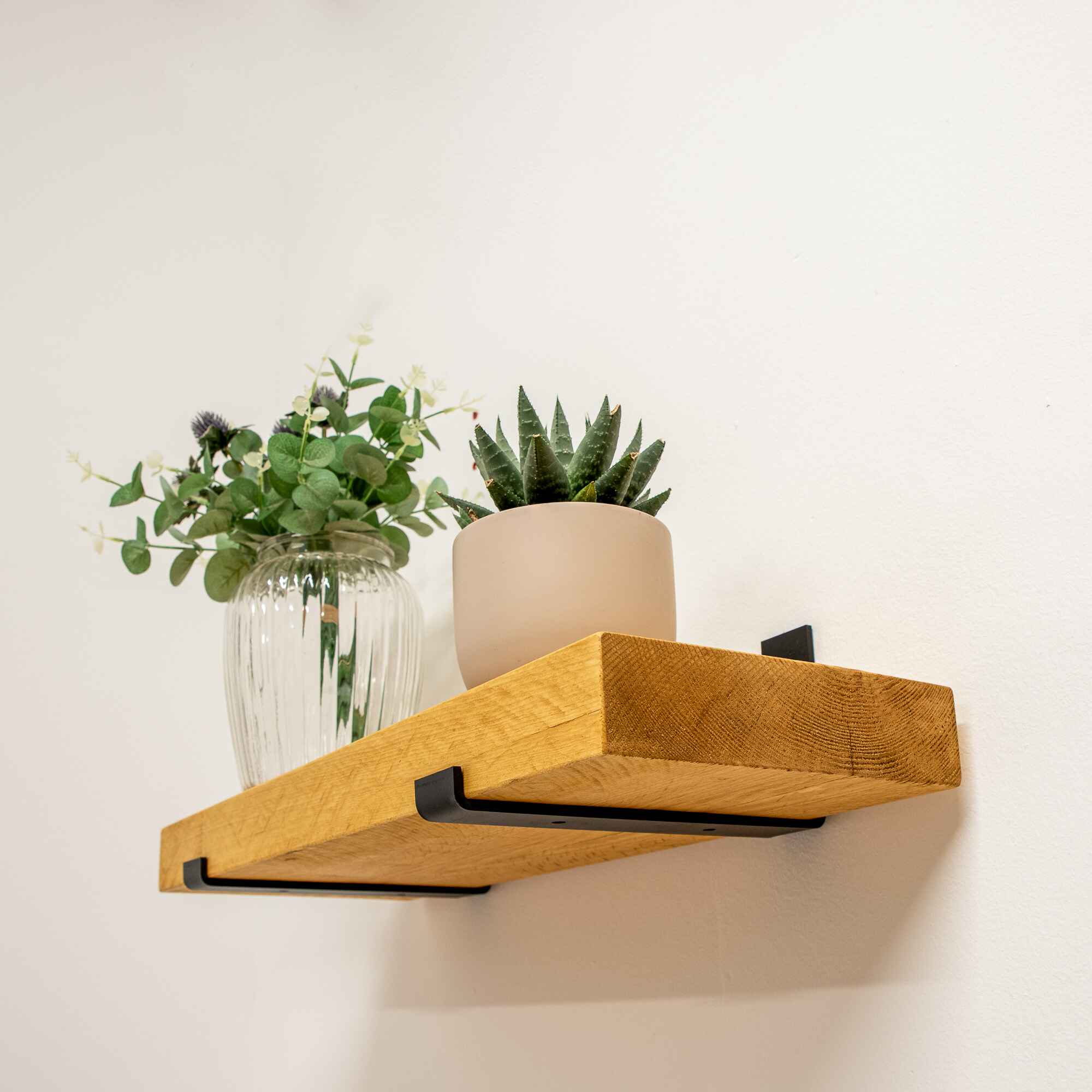 wall mounted shelves